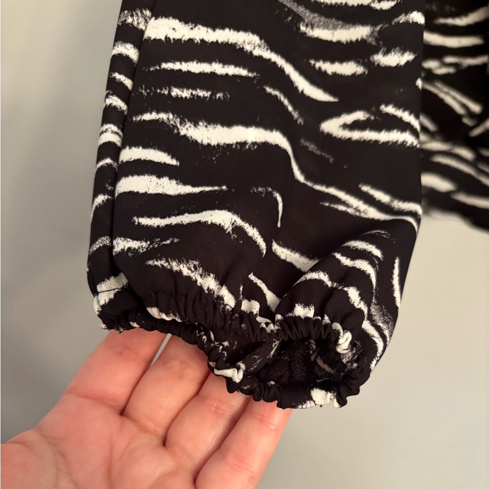 NWT I.N.C. International Concepts Tiger Stripe Blouse - Picture 5 of 8